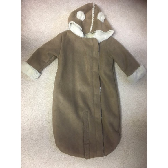 Gap size 6-12 faux shearling bunting snowsuit